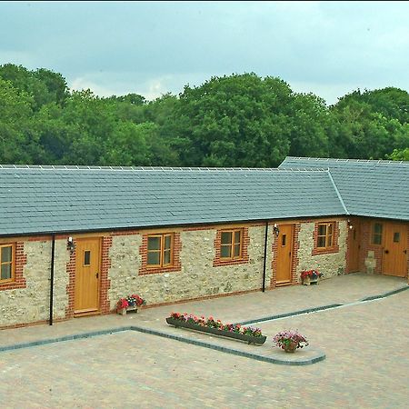 Hook Farm Cottages Royal Wootton Bassett Exteriör bild